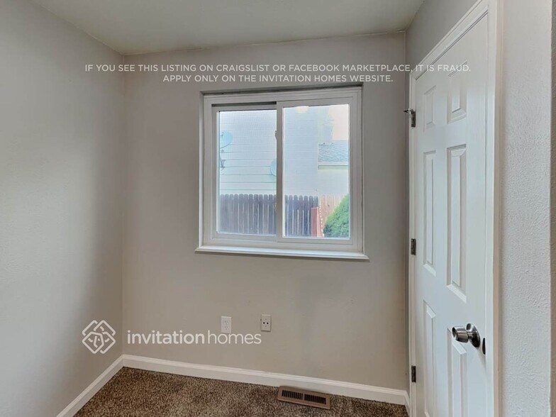 Building Photo - 9153 Meade St