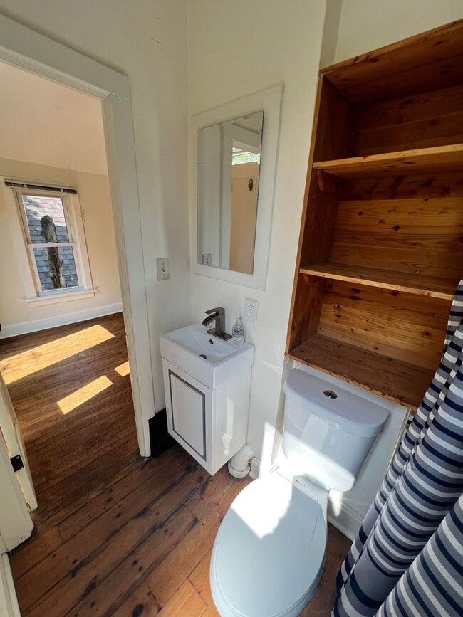 Building Photo - 1718 New St