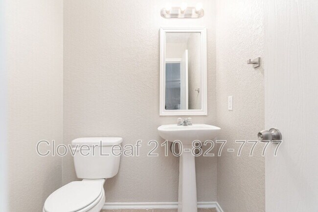 Building Photo - 129 Gatewood Bay