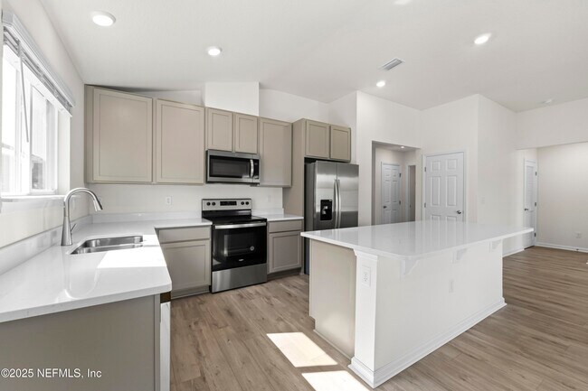 Building Photo - 11117 Buckner Ln