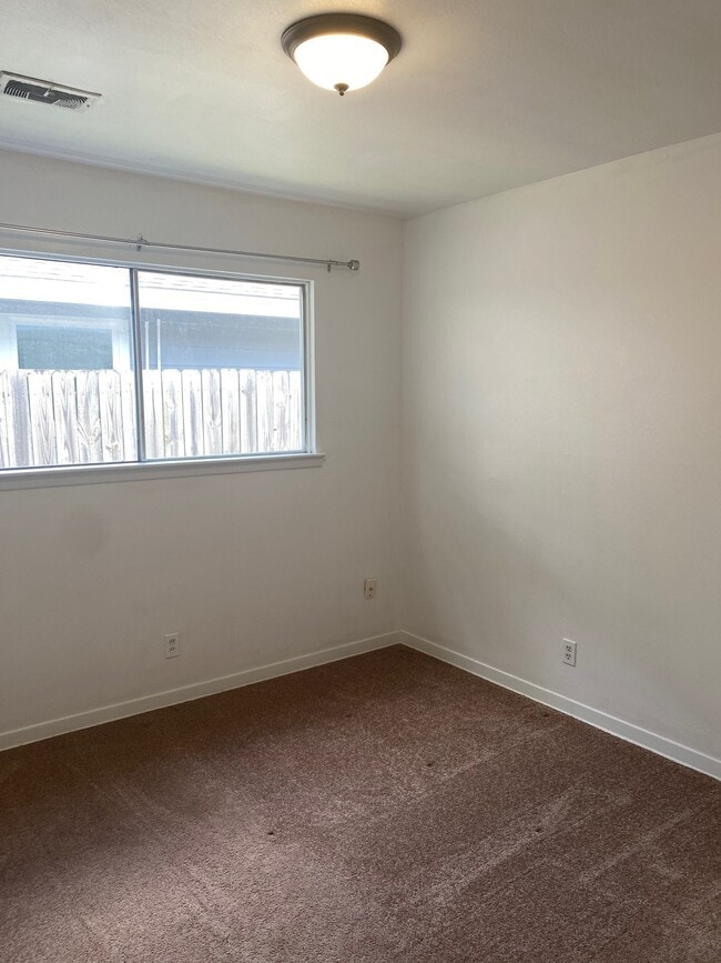 Building Photo - 7143 Triola Ln