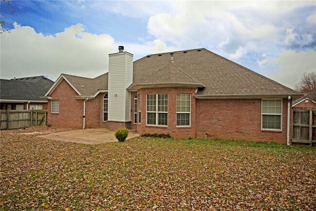 Building Photo - 5304 S 44th St