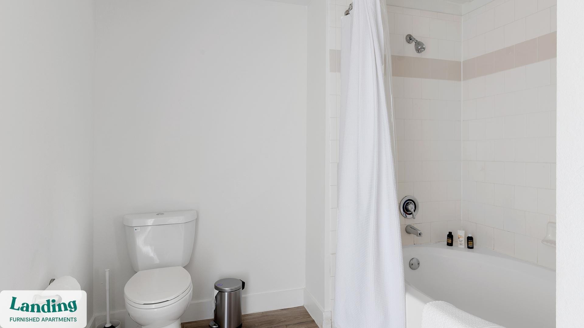 Building Photo - 7373 Valley View Ln