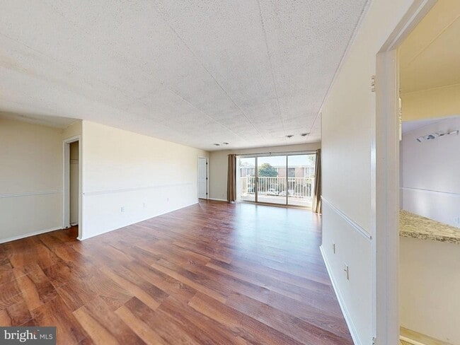 Building Photo - 2622 Fort Farnsworth Rd