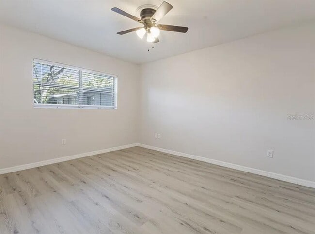 Building Photo - 121 Danube Ave
