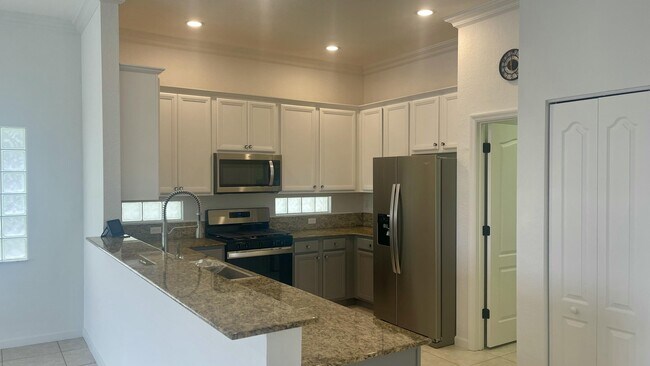 Building Photo - 110 Newberry Ln
