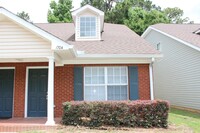 Building Photo - 4434 Gearhart Rd