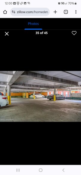 Primary Photo - 2411 Brownsboro Rd