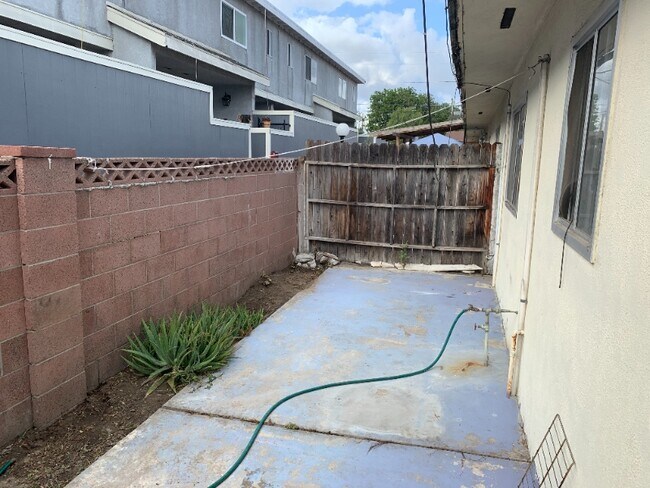 Building Photo - 3411 Orange Ave
