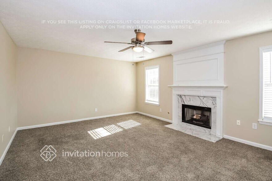 Building Photo - 2290 Grand Jct