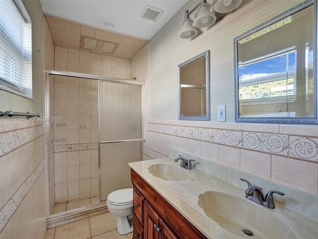Building Photo - 8550 NW 27th Pl