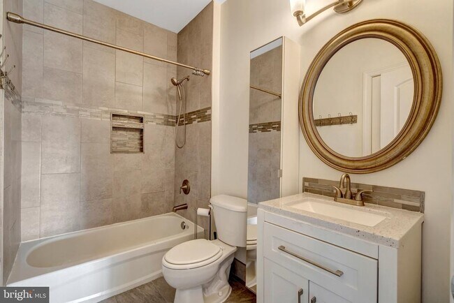 Building Photo - 6830 Hartzell Hill Ln