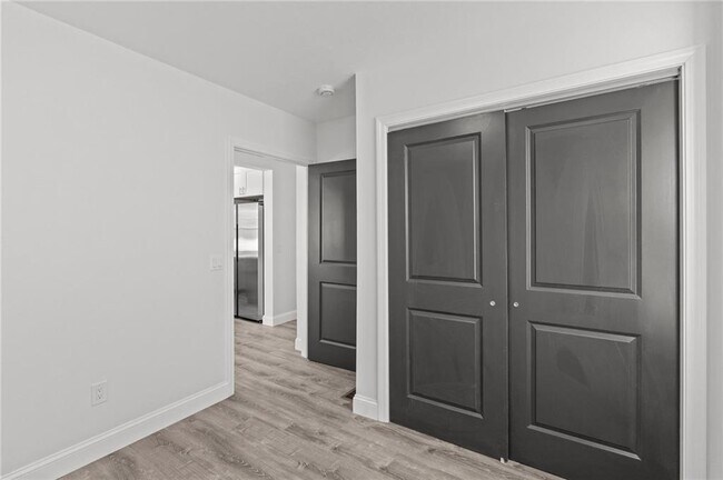 Building Photo - 29 Stansbury St