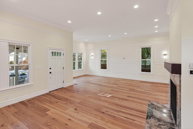 Building Photo - 123 Wilder Ave