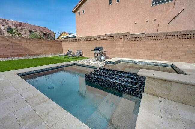 Building Photo - FANTASTIC FULLY UPGRADED FURNISHED RENTAL LOCATED IN THE SOUTHWEST!!!