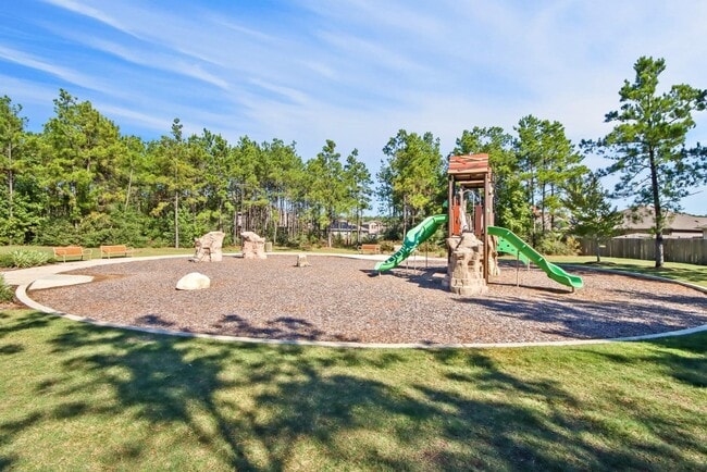 Building Photo - 20112 Leaf River Cir