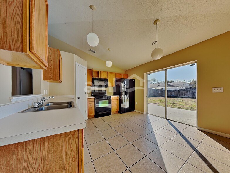 Building Photo - 30107 Rattana Ct