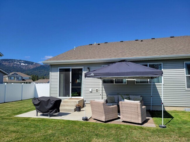 Patio - 15407 N Renee Ct