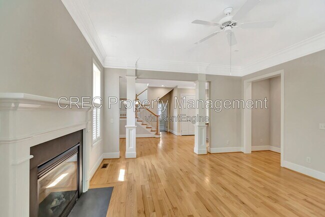 Building Photo - 1705 Doldridge St