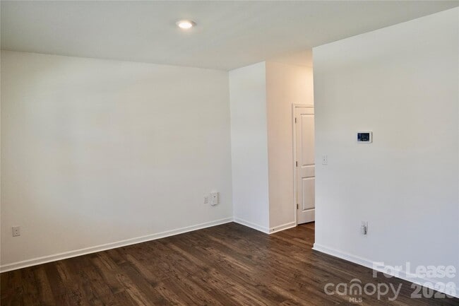 Building Photo - 3276 Hawksbill St SW