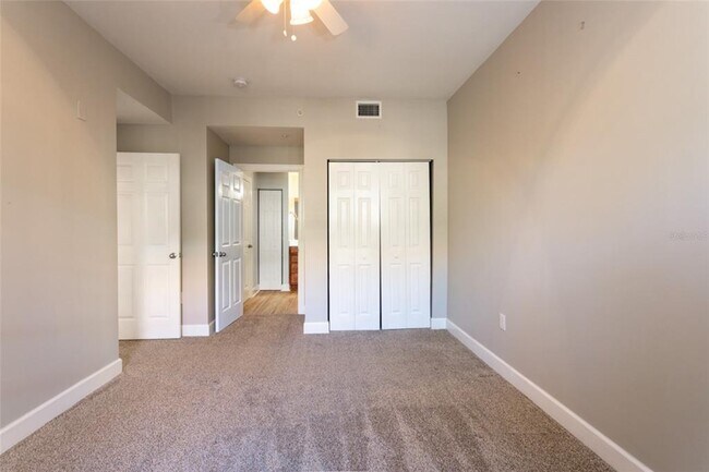 Building Photo - 300 Bella Harbor Ct