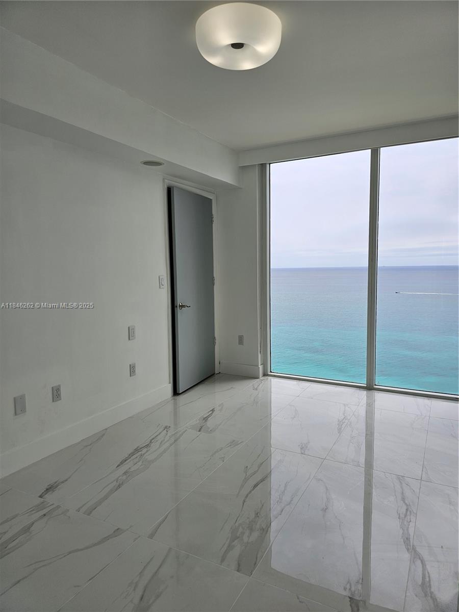 Building Photo - 19111 Collins Ave