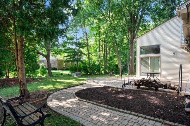 Building Photo - 2196 Willow Leaf Dr