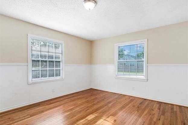 Building Photo - 1008 17th Ave N