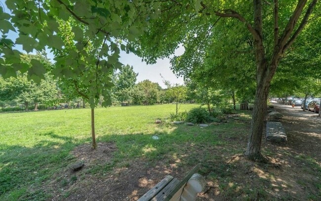 Building Photo - Fantastic Northern Liberties Parkview Condo