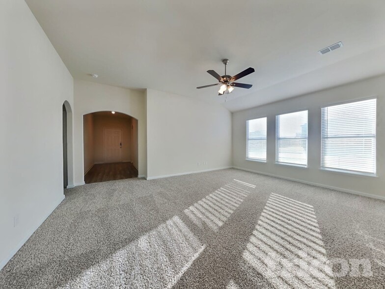 Building Photo - 1903 Belmont Dr