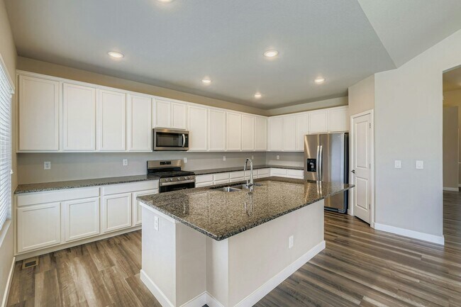 Building Photo - 10523 Summer Rdg Dr