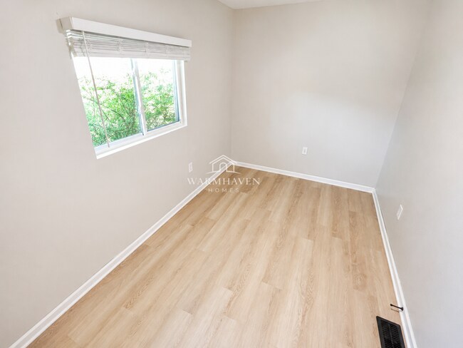 Building Photo - 931 Crestline Dr