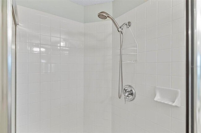 Building Photo - 104 Surfview Dr