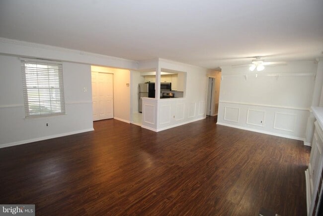 Building Photo - 681 Rose Hollow Dr