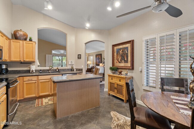 Building Photo - 4553 E Coyote Wash Dr