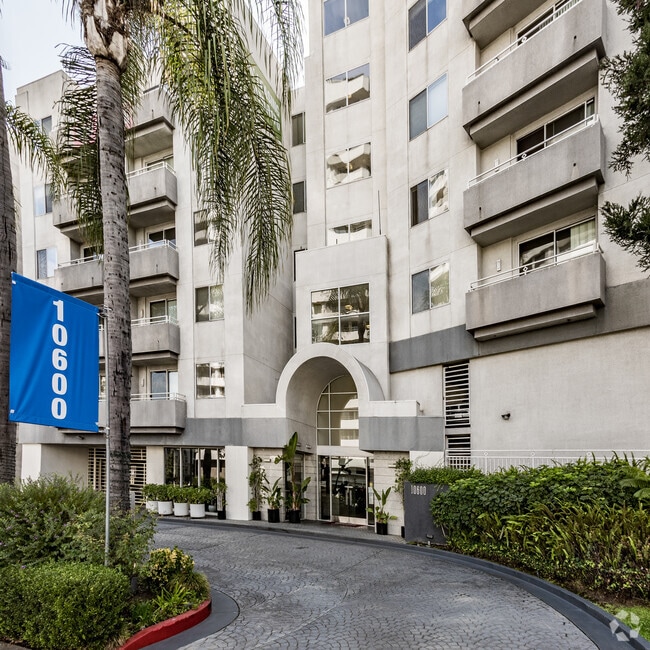 Building Photo - 10600 Wilshire - Short Term Available