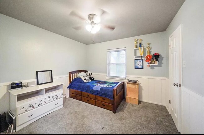 Building Photo - 5610 Fenske Ln