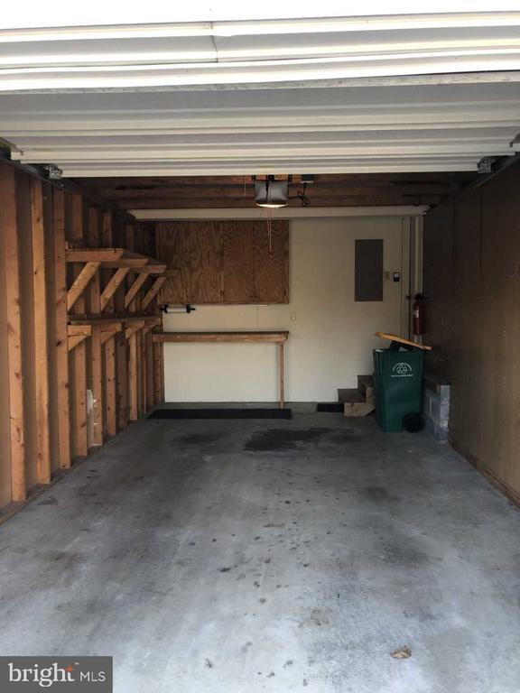 Building Photo - 975 Byers Ave