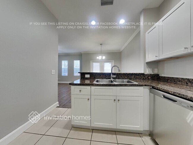 Building Photo - 6515 Quiet Pool Ct