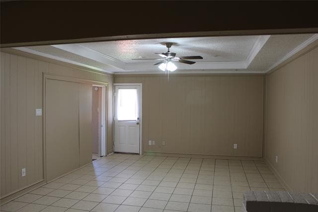 Building Photo - 927 Bluebird Dr