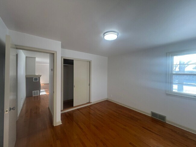 Building Photo - Click the “Apply Now” button or email wapmrentals@gmail.com for a prompt response.