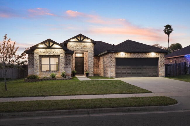 Building Photo - 1409 Rio Panuco Ave