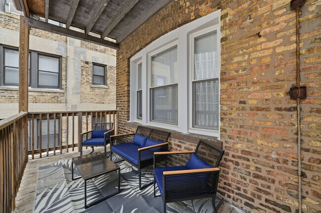 Building Photo - 618 W Patterson Ave