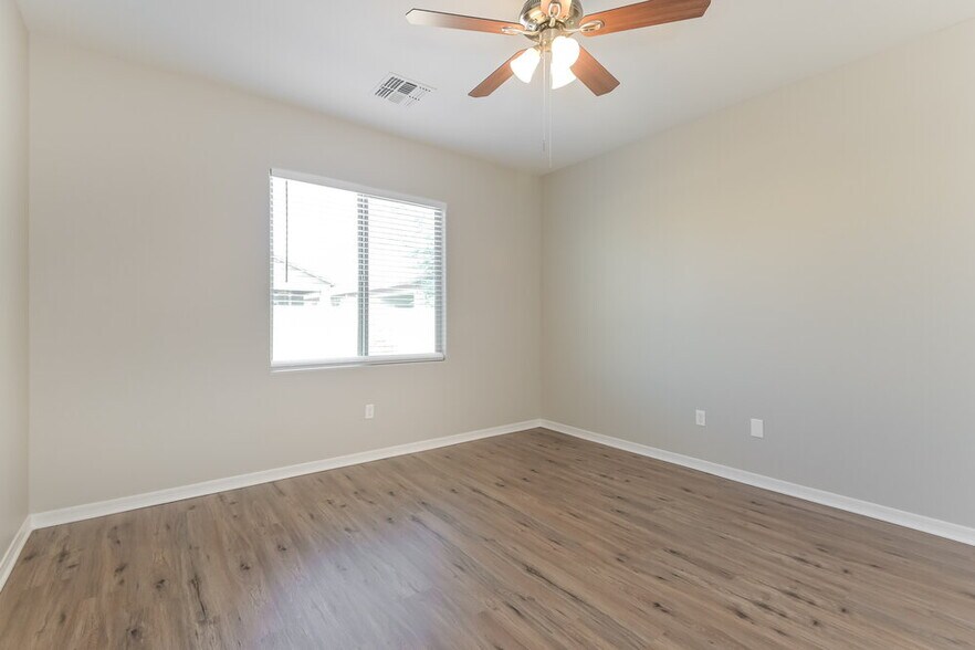 Building Photo - 6668 S May Fly Dr