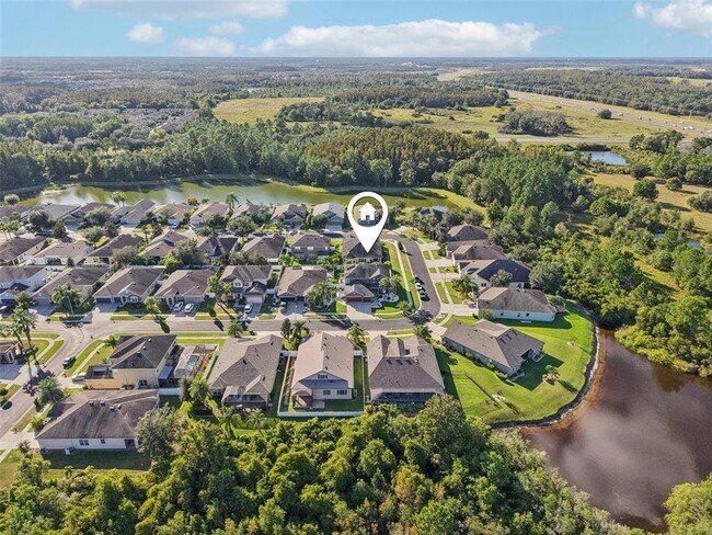 Building Photo - 2624 Kenchester Loop