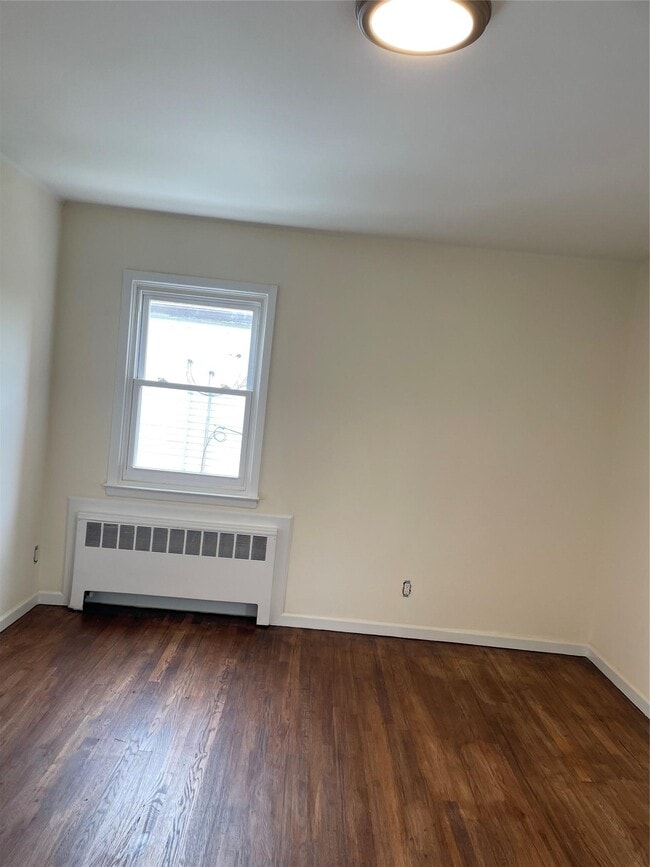 Building Photo - 619 Grassmere Terrace