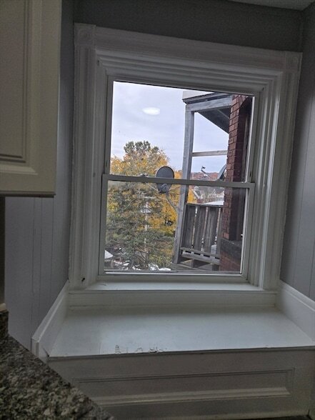 Building Photo - 123 Walnut St