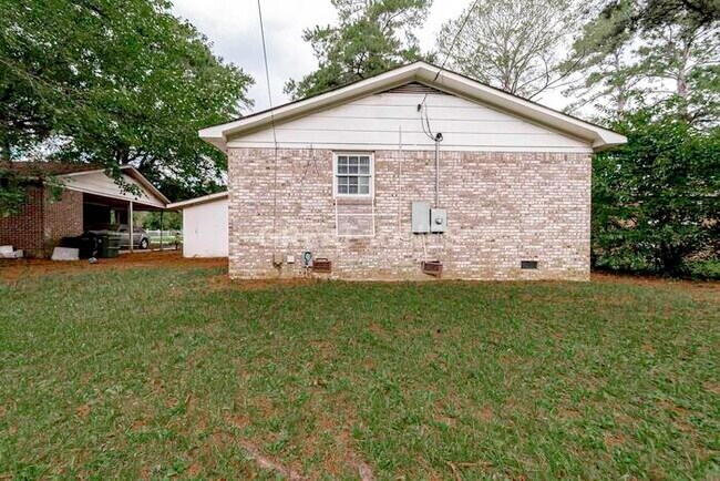 Building Photo - 1209 Hemlock St