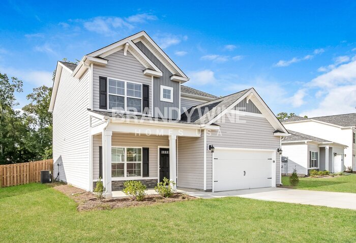 Building Photo - 553 Glenmanor Dr