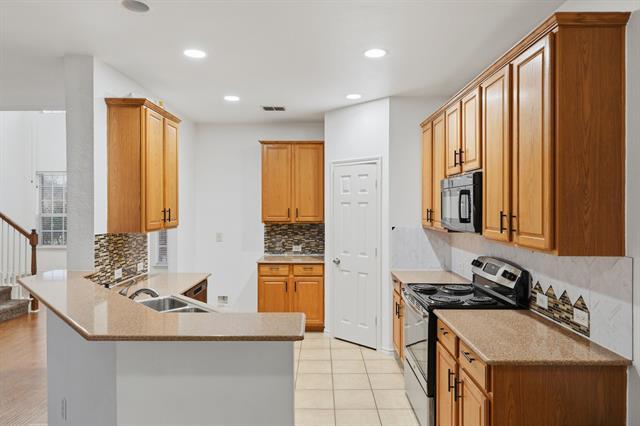 Building Photo - 2605 Oakland Way